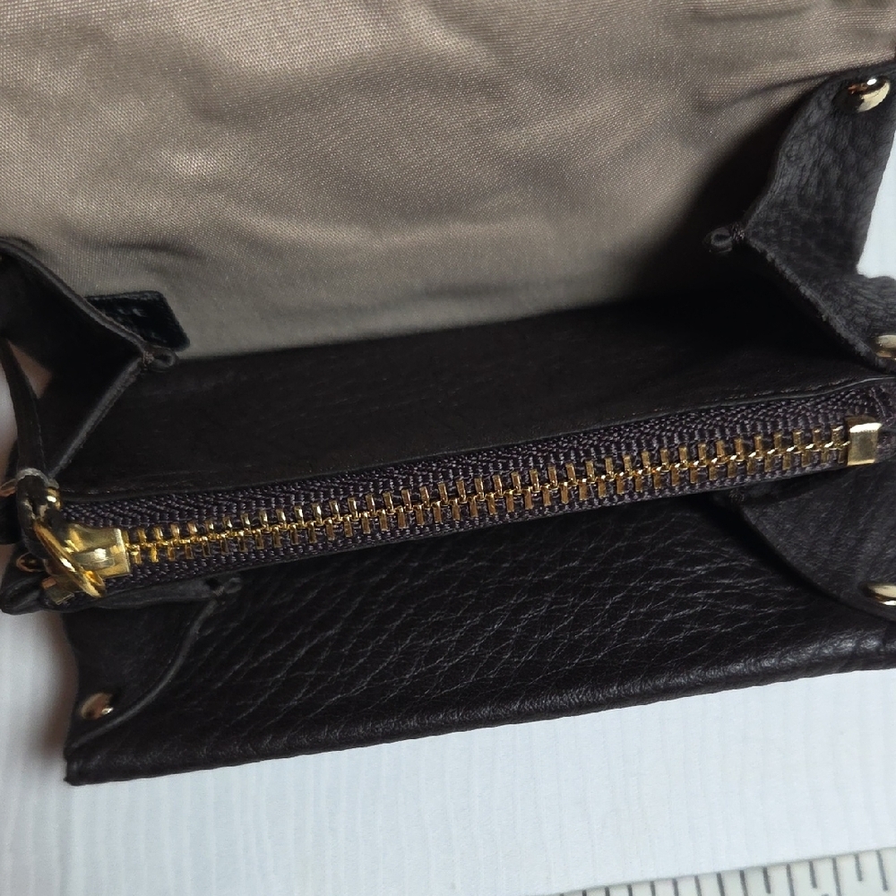 Cole Haan Brown Soft Leather Keychain Card Holder. - Picture 5 of 9